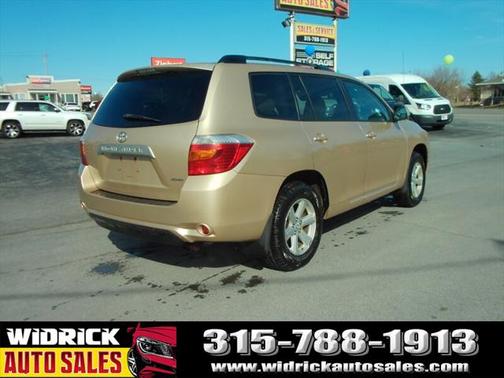 2010 Toyota Highlander SE
