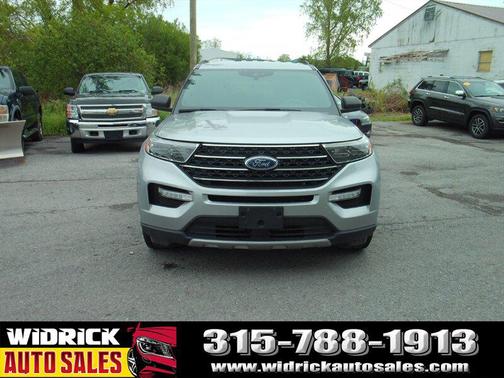 Iconic Silver 2020 Ford Explorer XLT