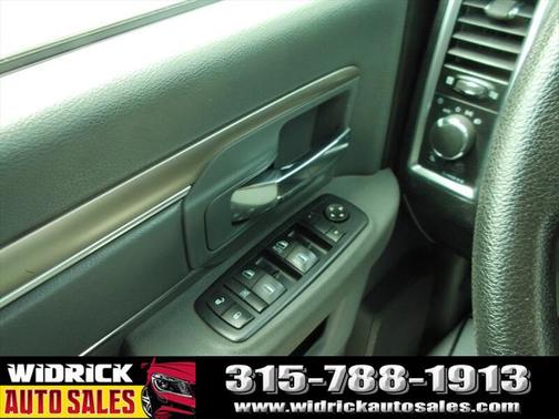 2016 RAM 1500 SLT