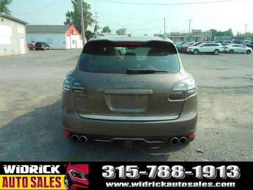 2011 Porsche Cayenne Turbo