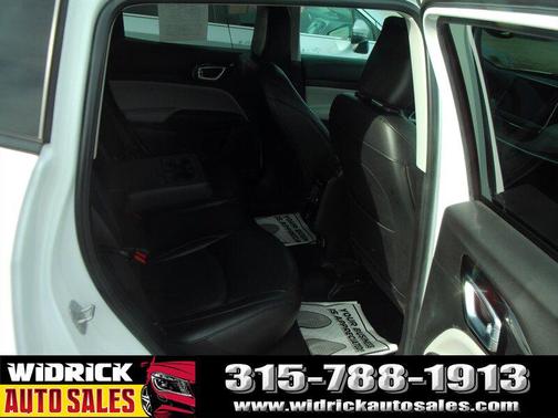 Bright White Clear Coat 2022 Jeep Compass Limited