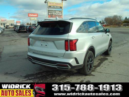2022 Kia Sorento SX