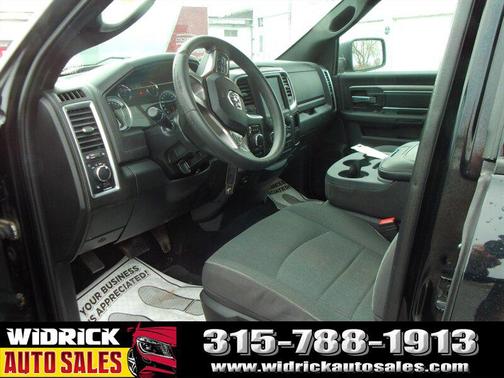 Diamond Black Crystal Pearl Coat 2022 RAM 1500 Classic Warlock