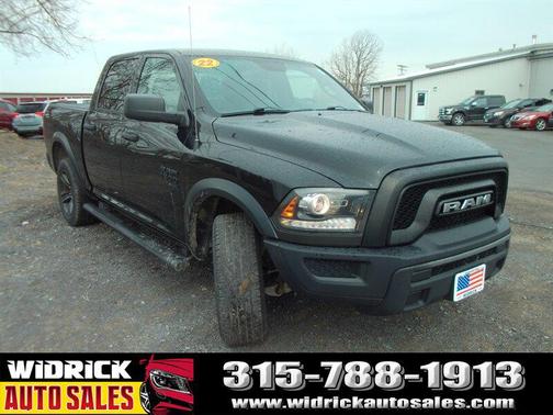 Diamond Black Crystal Pearl Coat 2022 RAM 1500 Classic Warlock