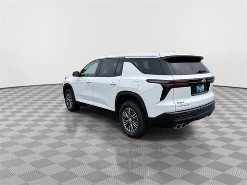 2024 Chevrolet Traverse LS