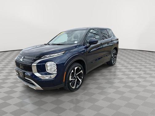 2024 Mitsubishi Outlander SE Black Edition