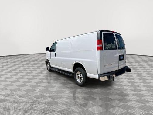 2023 GMC Savana 2500 Work Van