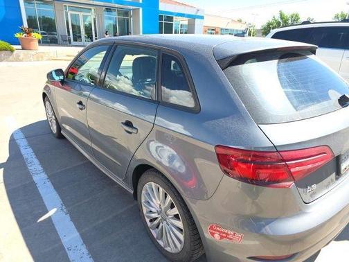 2017 Audi A3 e-tron 1.4T Premium