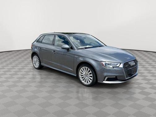 2017 Audi A3 e-tron 1.4T Premium