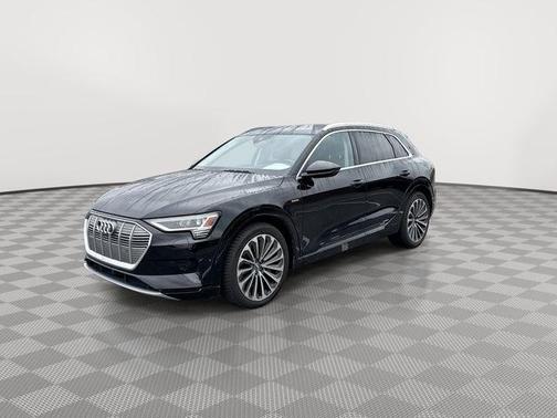 2019 Audi e-tron Prestige