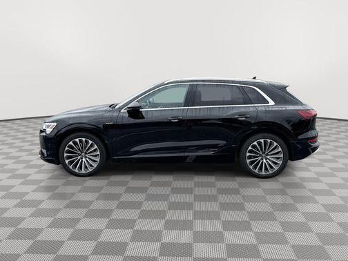 2019 Audi e-tron Prestige