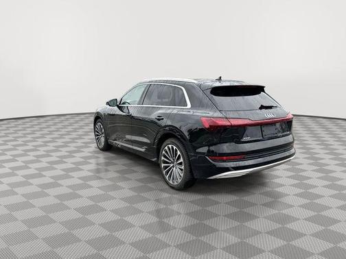 2019 Audi e-tron Prestige