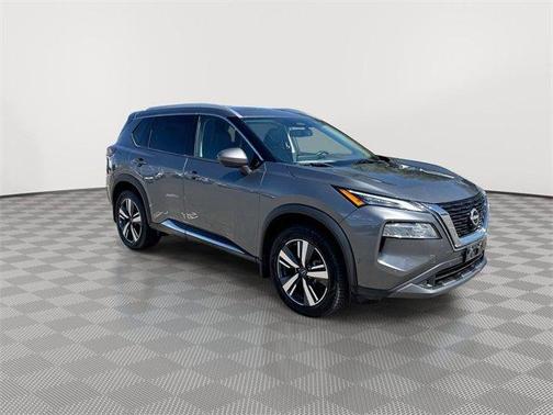 2022 Nissan Rogue SL