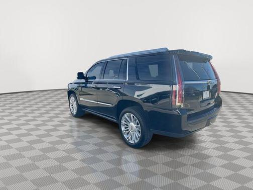 2017 Cadillac Escalade Platinum