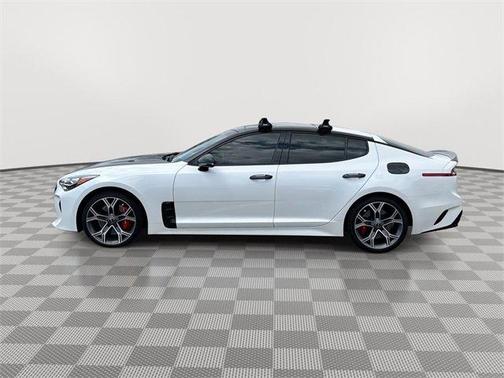 2020 Kia Stinger GT1