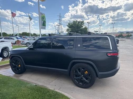 2023 Rivian R1S Adventure Quad Motor Large Pack