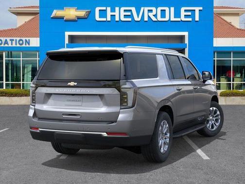 2026 Chevrolet Suburban LT