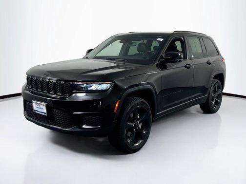2022 Jeep Grand Cherokee Altitude