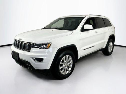 2022 Jeep Grand Cherokee Laredo