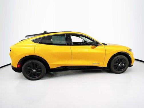 2022 Ford Mustang Mach-E California Route 1