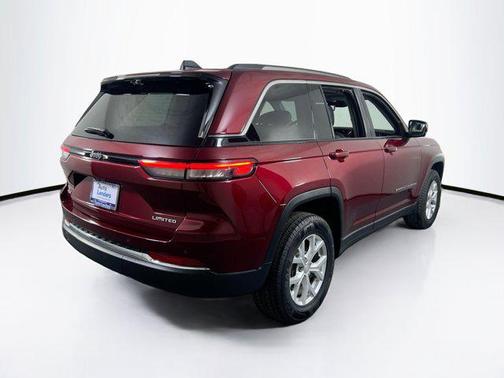 Velvet Red Pearlcoat 2023 Jeep Grand Cherokee Limited