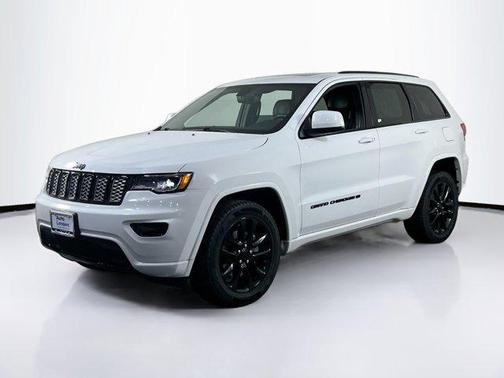 2022 Jeep Grand Cherokee Laredo