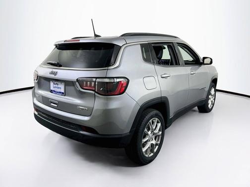 Billet Silver Metallic Clearcoat 2022 Jeep Compass Latitude Lux