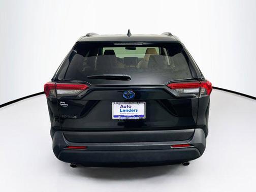 2022 Toyota RAV4 Hybrid LE