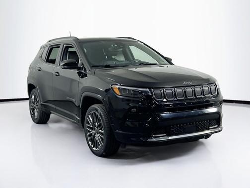 Diamond Black Crystal Pearlcoat 2022 Jeep Compass High Altitude