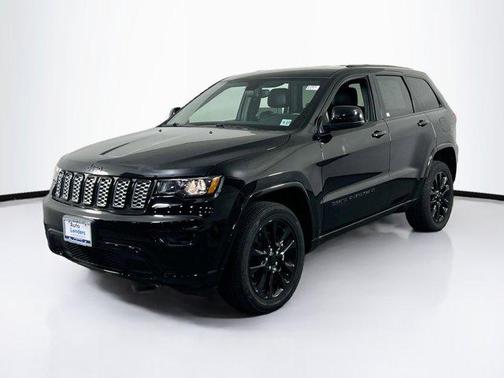 2022 Jeep Grand Cherokee Laredo