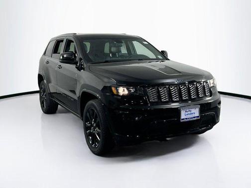 2022 Jeep Grand Cherokee Laredo