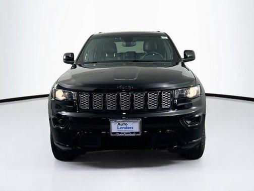 2022 Jeep Grand Cherokee Laredo