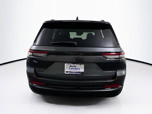 2022 Jeep Grand Cherokee Altitude
