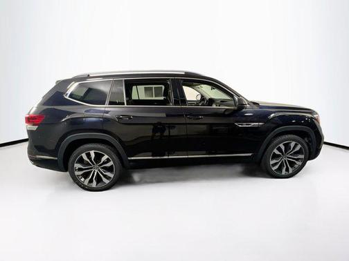 2022 Volkswagen Atlas 3.6L SEL Premium