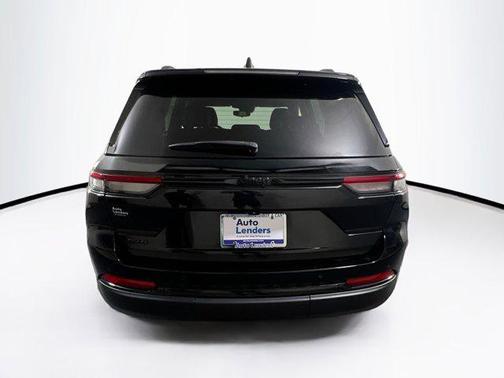 2022 Jeep Grand Cherokee Altitude