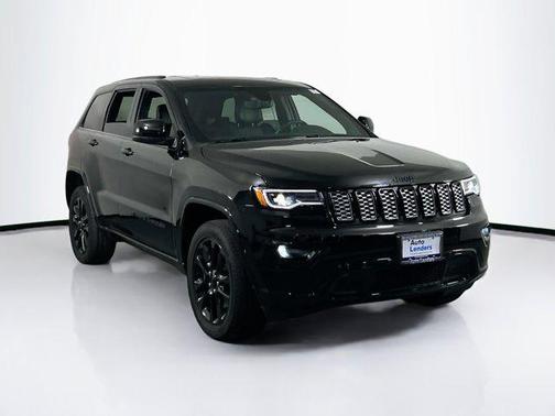 2022 Jeep Grand Cherokee Laredo