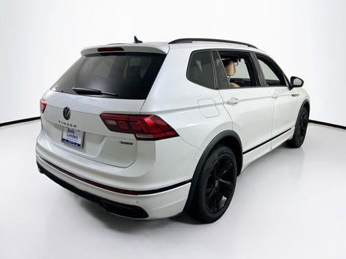 Opal White Pearl 2023 Volkswagen Tiguan 2.0T SE R-Line Black 4MOTION