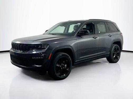 Baltic Gray Metallic Clearcoat 2023 Jeep Grand Cherokee Limited