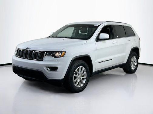 2022 Jeep Grand Cherokee Laredo