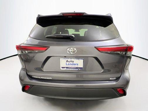2022 Toyota Highlander L