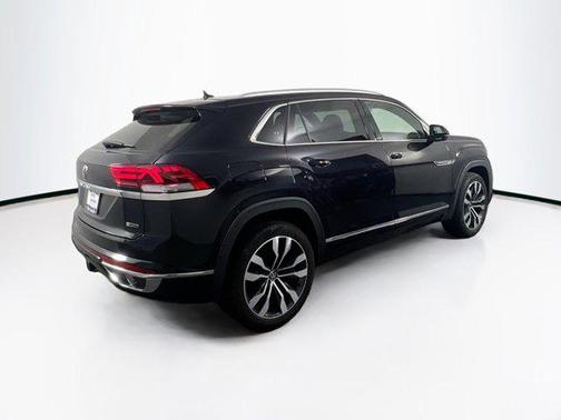2022 Volkswagen Atlas Cross Sport 3.6L V6 SEL Premium R-Line