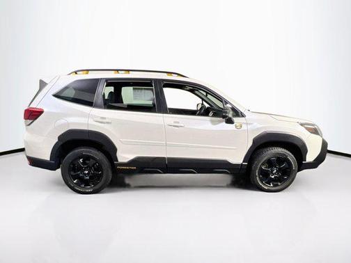 Crystal White Pearl 2023 Subaru Forester Wilderness