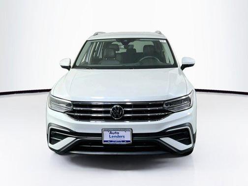 Opal White Pearl 2023 Volkswagen Tiguan 2.0T SE 4MOTION