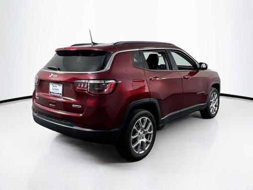 2022 Jeep Compass Latitude Lux