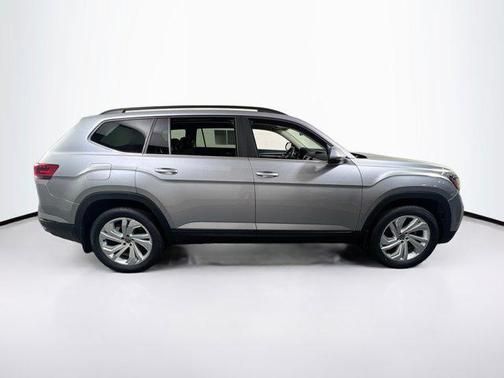 2023 Volkswagen Atlas 3.6L SE w/Technology