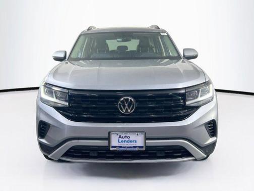 2023 Volkswagen Atlas 3.6L SE w/Technology