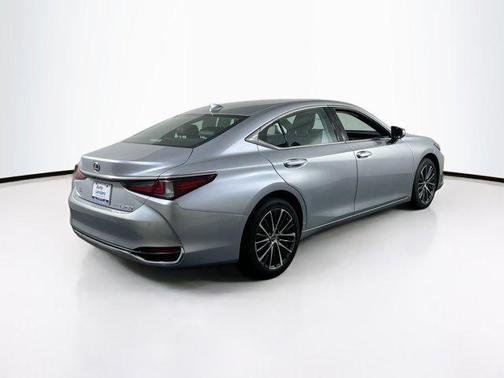 Iridium 2024 Lexus ES 250 Base