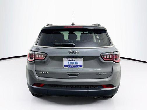 Sting-Gray Clearcoat 2022 Jeep Compass Limited
