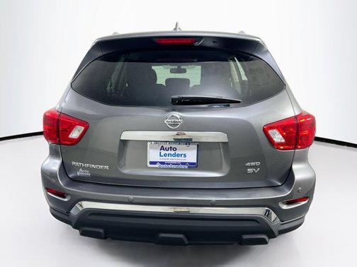 2019 Nissan Pathfinder SV