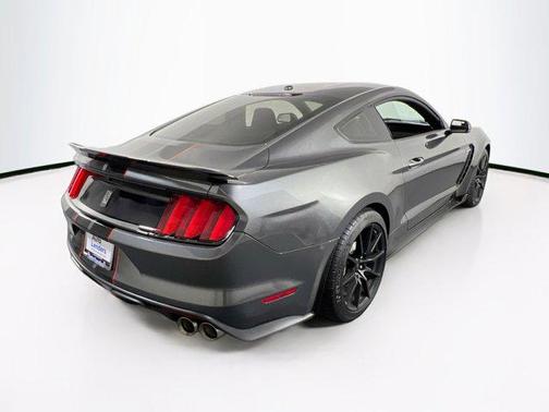 2017 Ford Shelby GT350 Base
